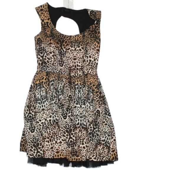 Jessica Simpson Siennee Sateen Dress - Picture 4 of 10